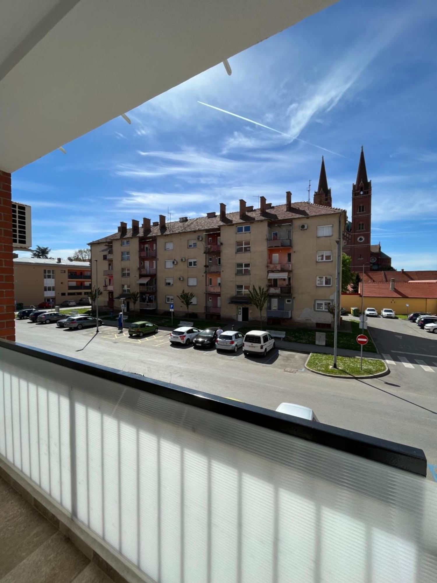 For5 Apartment Dakovo Exterior photo