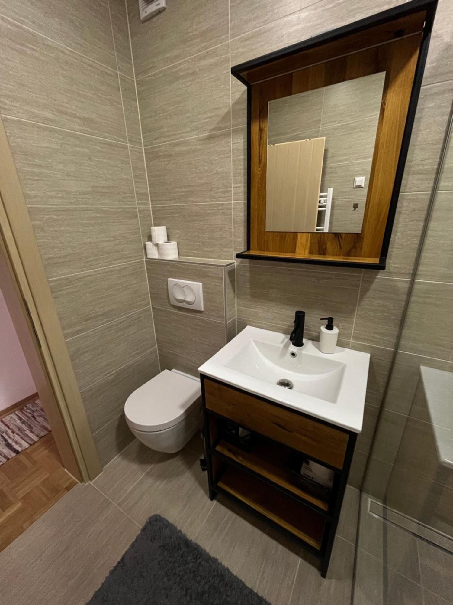 For5 Apartment Dakovo Exterior photo
