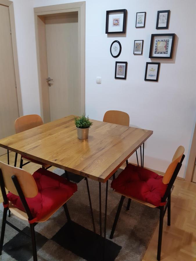 For5 Apartment Dakovo Exterior photo