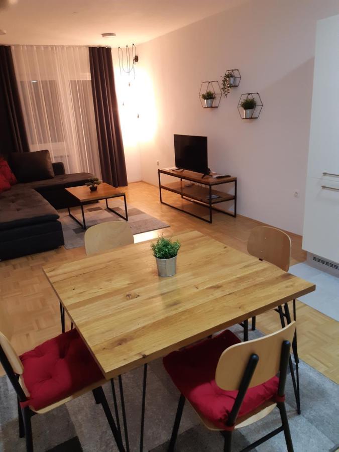 For5 Apartment Dakovo Exterior photo